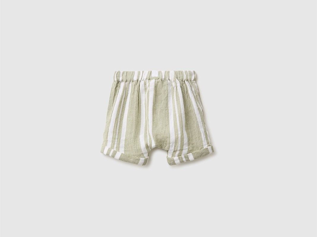 Шорты в полоску