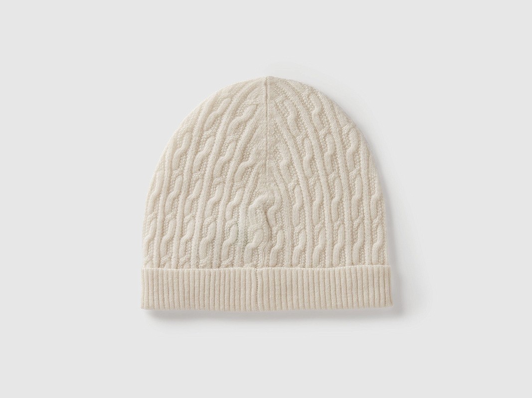 Шапка трикотажная