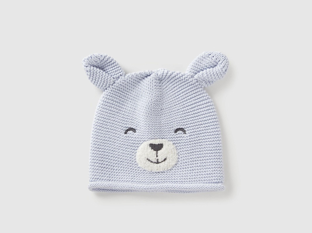 Шапка трикотажная с ушками и аппликацией