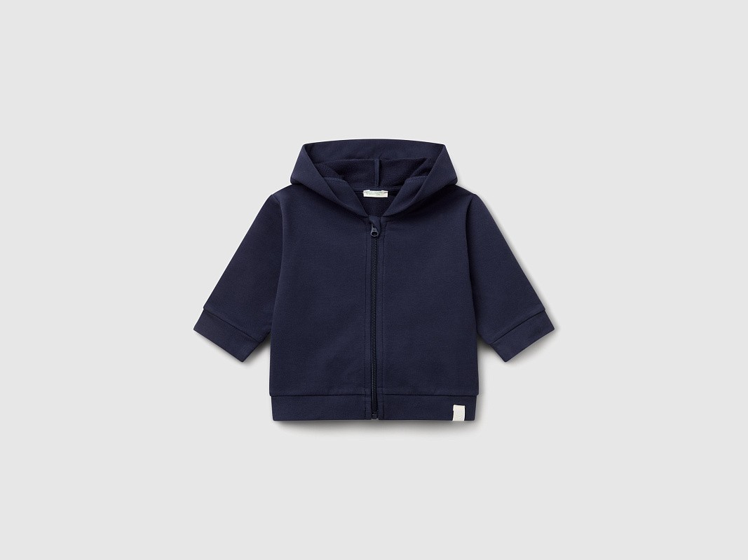 Толстовка на молнии с капюшоном